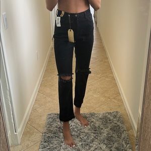 Vibrant Black Boyfriend Jeans